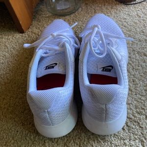 All White Women’s Nike Tanjun Sneaker US7